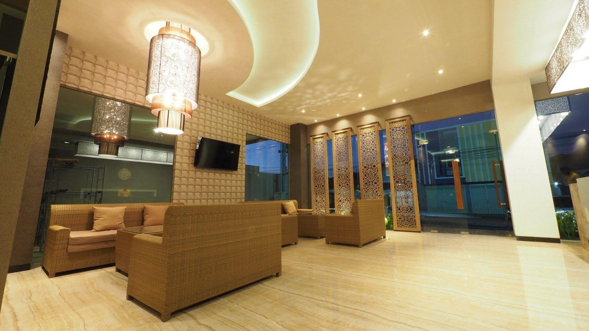 De Boutique Style Hotel Malang Luaran gambar
